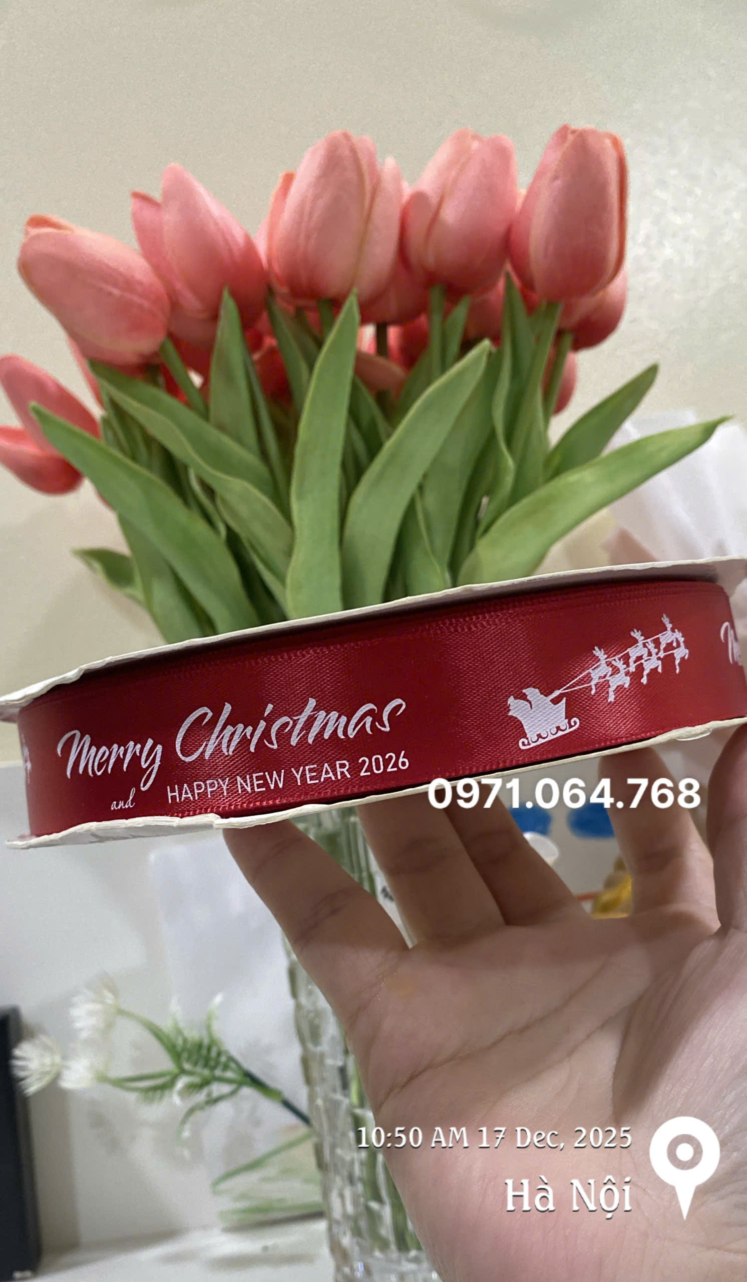 Quà Tặng Doanh Nghiệp Lễ Tết – Hoàn Thiện Món Quà Bằng Nơ Ruy Băng Đỏ In Logo